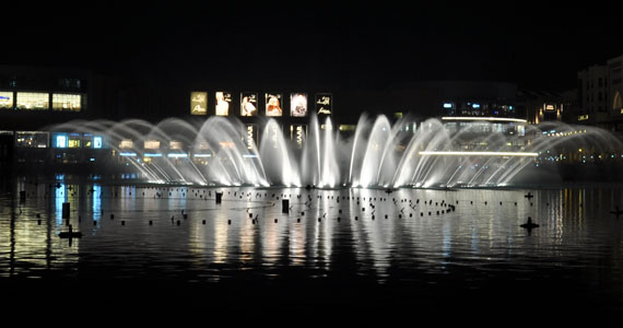 Dubai Fountain @ Dubai Mall