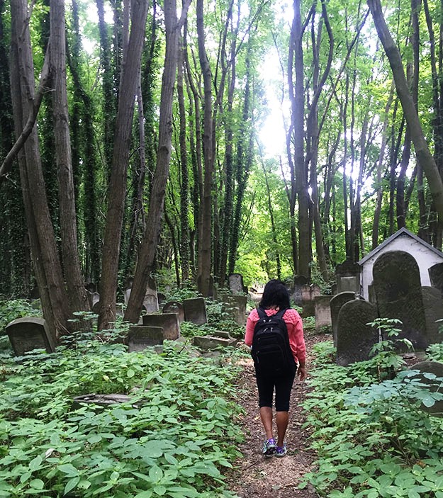 Jewish cemetery warsaw