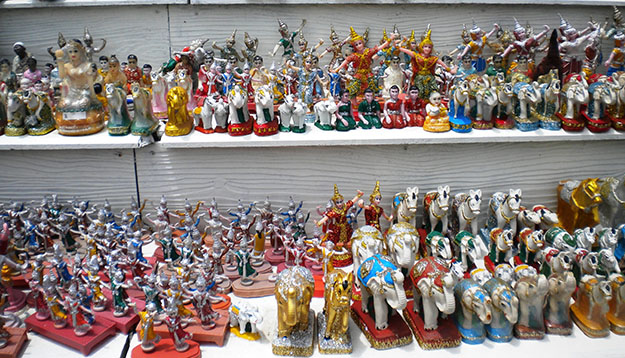 souvenirs in pattaya