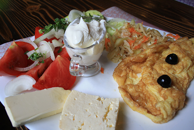 Kazbegi serves up the best, fresh breakfast