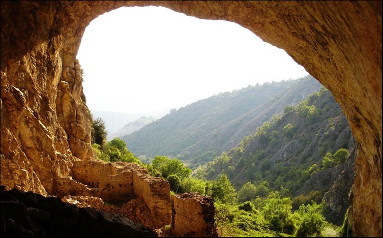 pesna cave in Macedonia