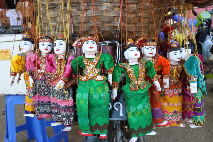 Marionettes in Bagan