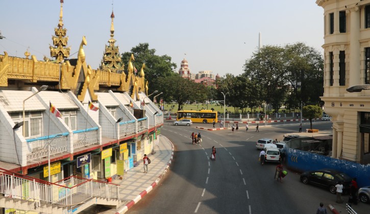 Sule Pagoda