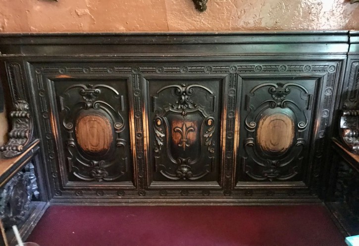 The Medici bench - you can sit on it and of course, take as many pictures as you like.